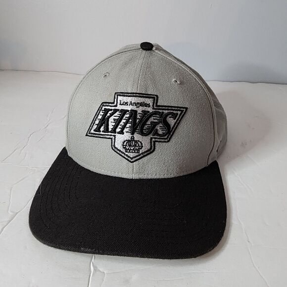 Los Angeles Kings Hat Cap Snapback Gray Black Adjustable Embroidered NHL Hockey - Picture 2 of 9